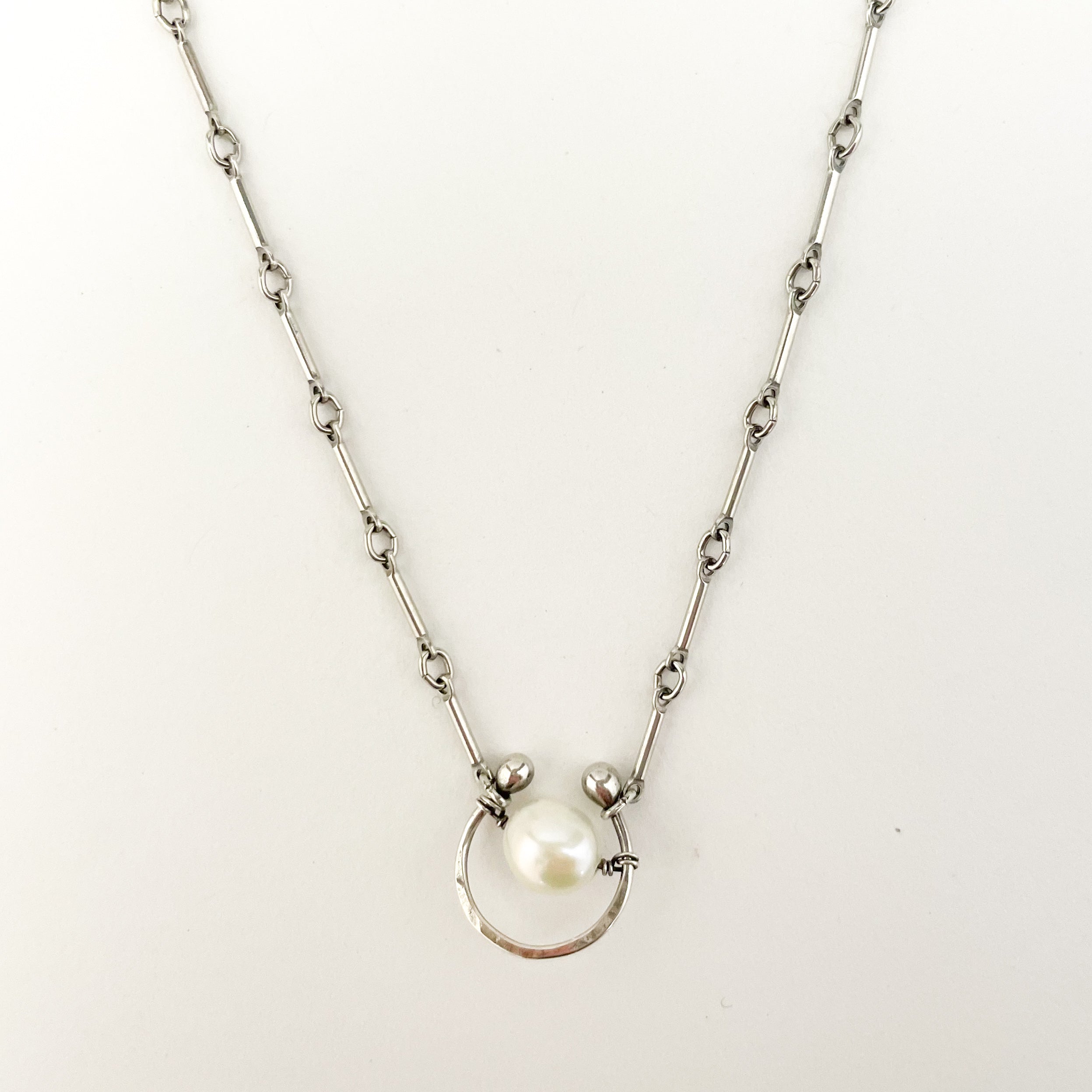 STERLING SILVER HORSESHOE NECKLACE- PEARL