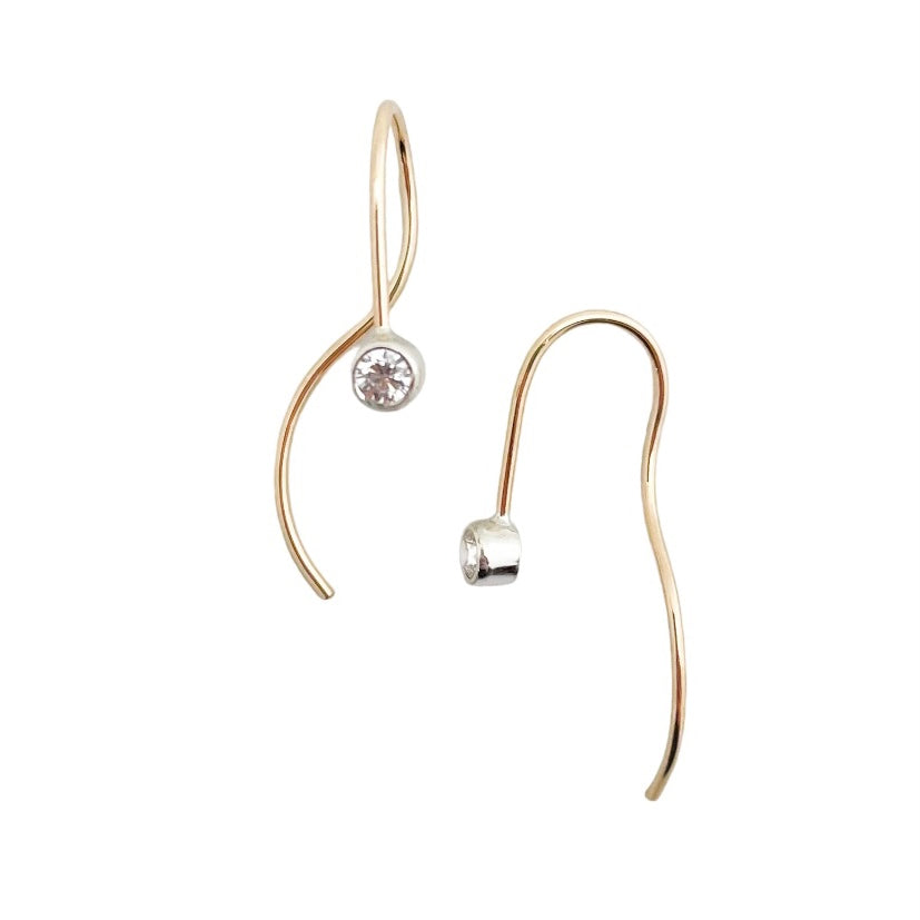 SMALL THREADER EARRING WITH CZ