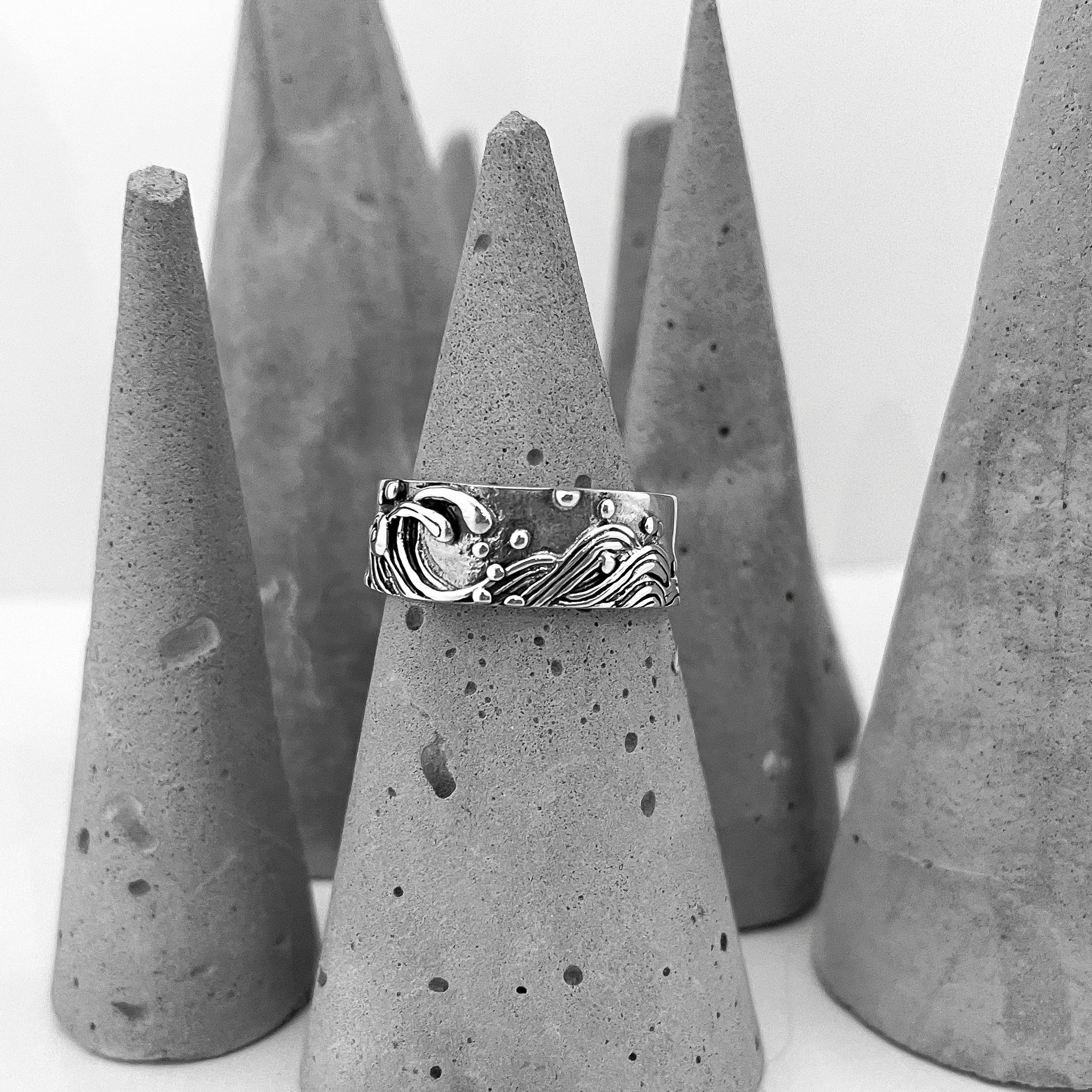 GREAT WAVE STERLING SILVER RING