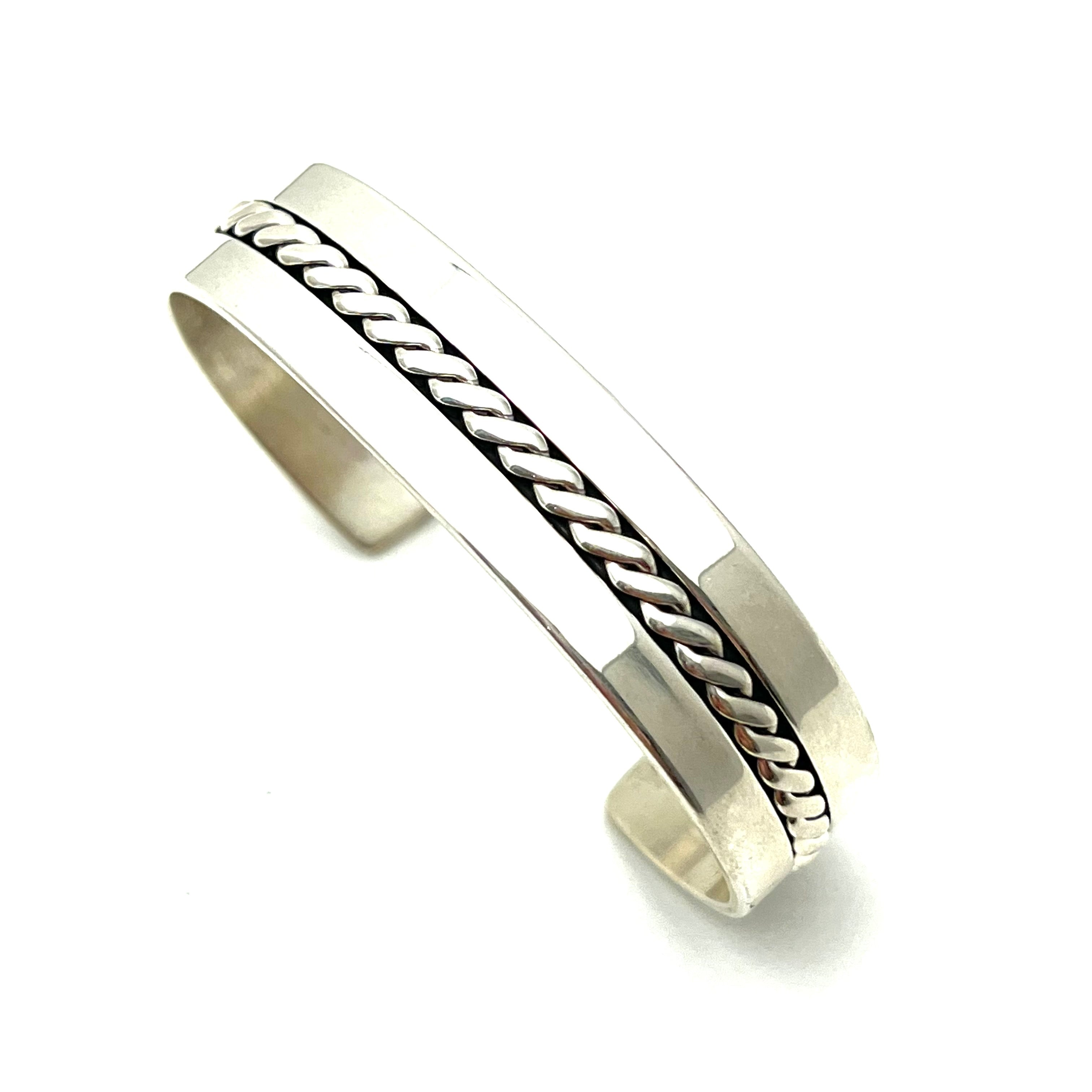 NAVAJO STERLING SILVER ROPE CUFF